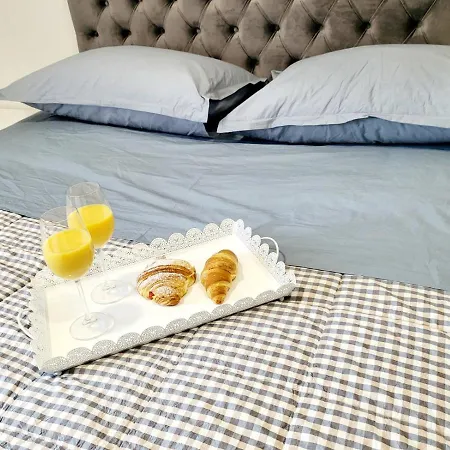 Split View 2 Bedrooms Luxury 90 M2 Apartament *