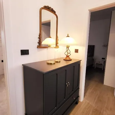 Split View 2 Bedrooms Luxury 90 M2 Apartment Klis
